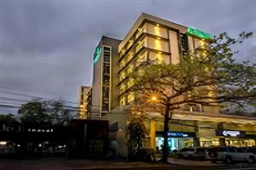 Sequoia Hotel Quezon City Exteriör bild