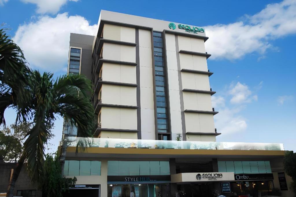 Sequoia Hotel Quezon City Exteriör bild