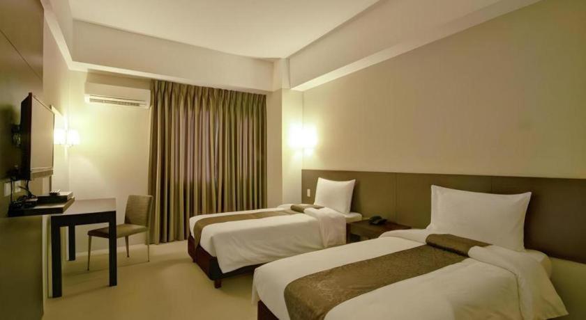 Sequoia Hotel Quezon City Exteriör bild